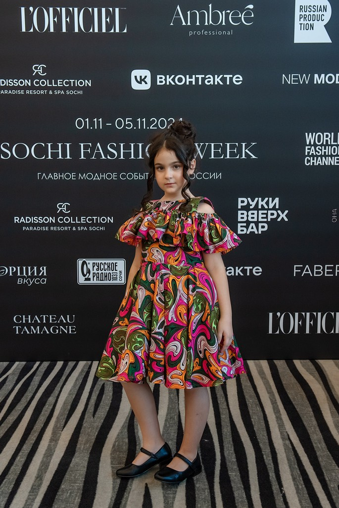 SochiFashionWeek2024 дизайнер Юлия Крылова. Семейный и коммерческий фотограф в Сочи Александр Бодунов