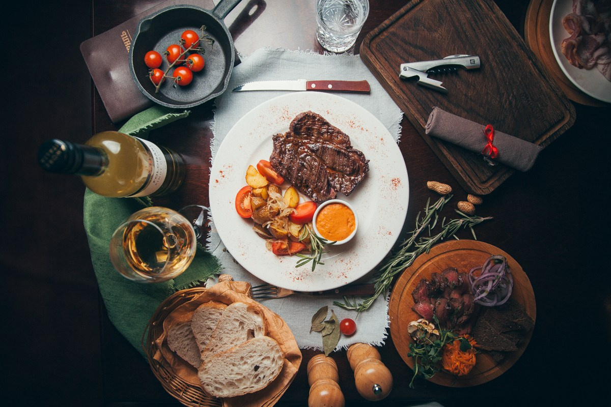 Съемка для ресторана Строганов-гриль