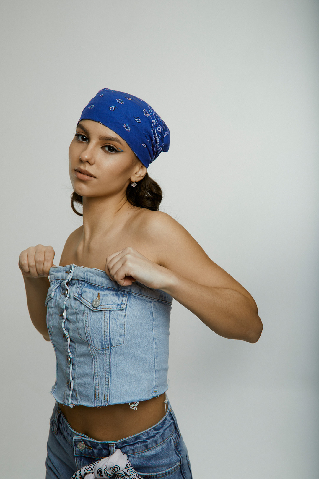 ПОЛЯ. Студийный фотограф в Екатеринбурге Бшари Заана