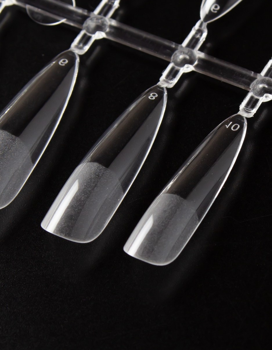 Типсы на чёрном. Александр Стряпунин — предметный фотограф в Улан-Удэ