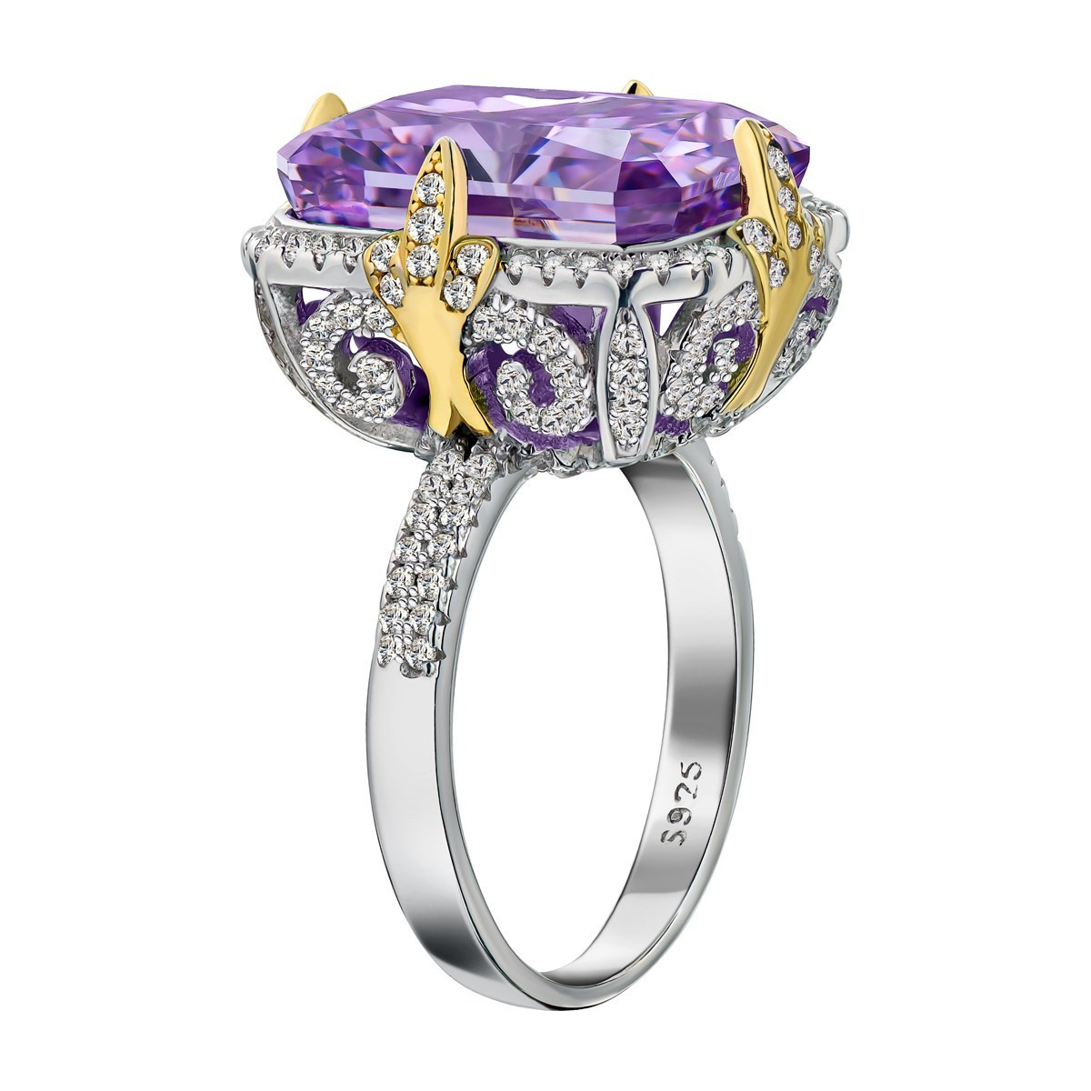 Кольцо с большим камнем циркон