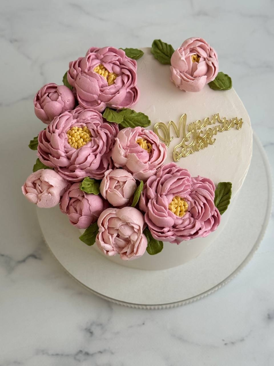 Работы учениц. Аникина Юлия / Кремовая флористика в корейской технике