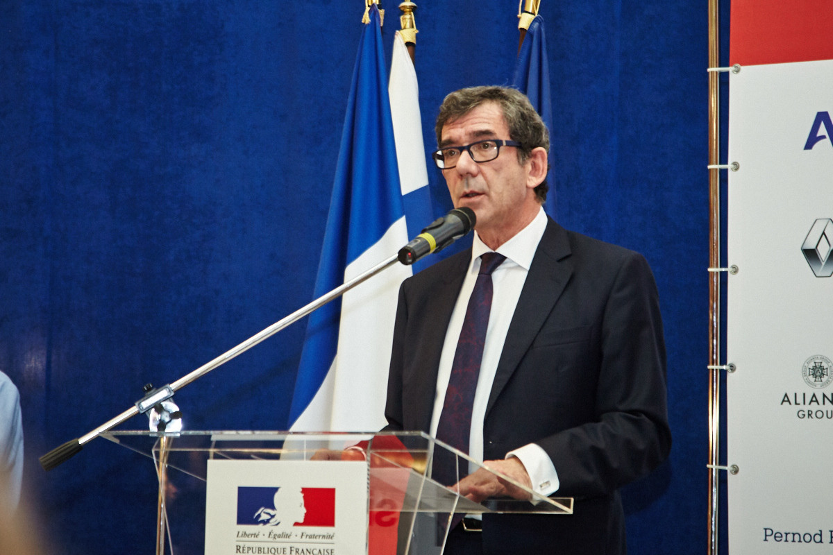 День Независимости в посольстве Франции. Фотохроника для следующих поколений