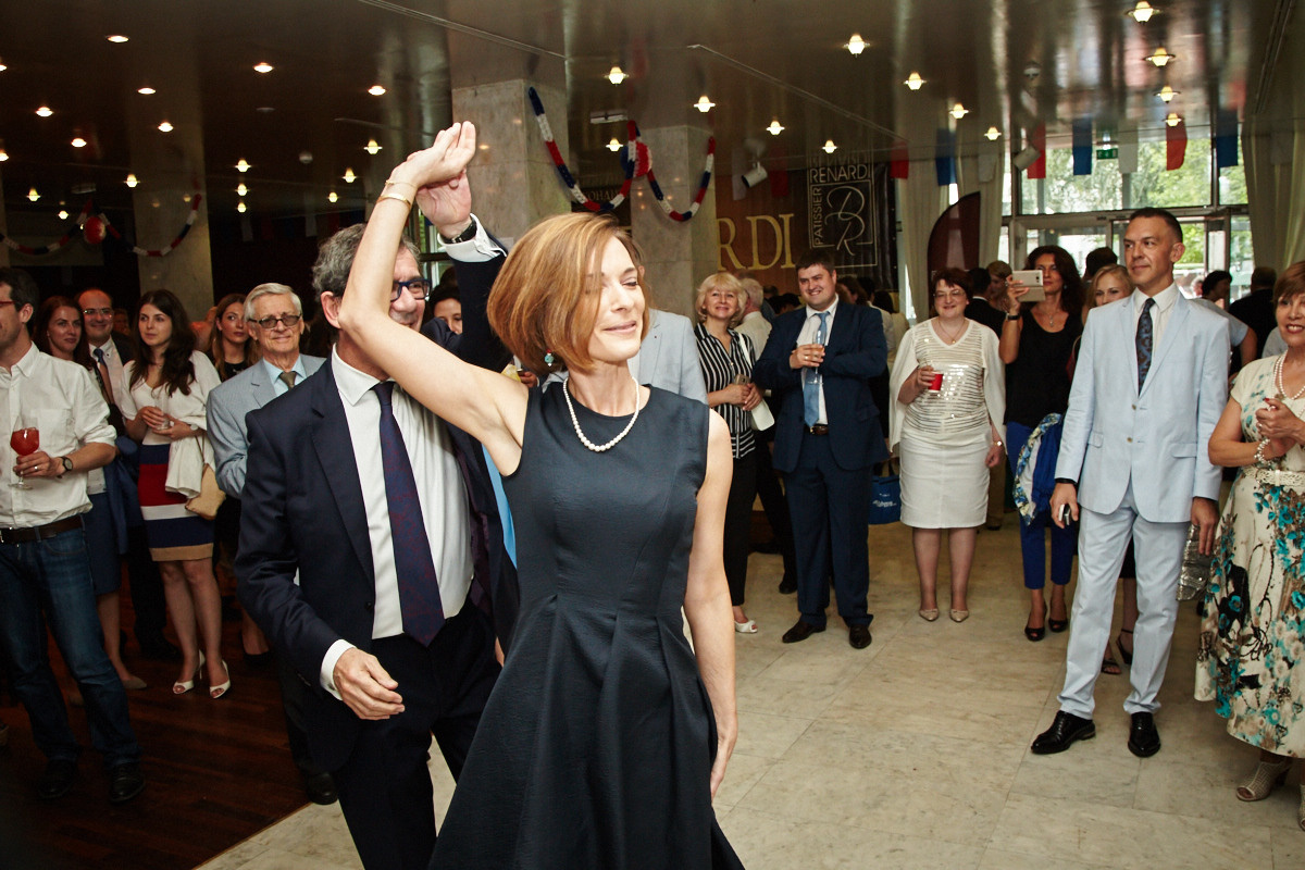 День Независимости в посольстве Франции. Фотохроника для следующих поколений