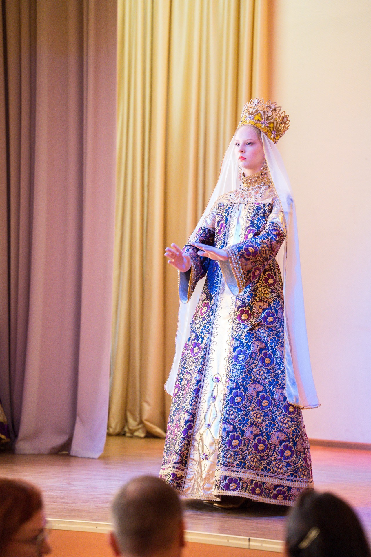 Царскосельский кутюрье. Репортажная съёмка в Санкт-Петербурге, Константин Петров