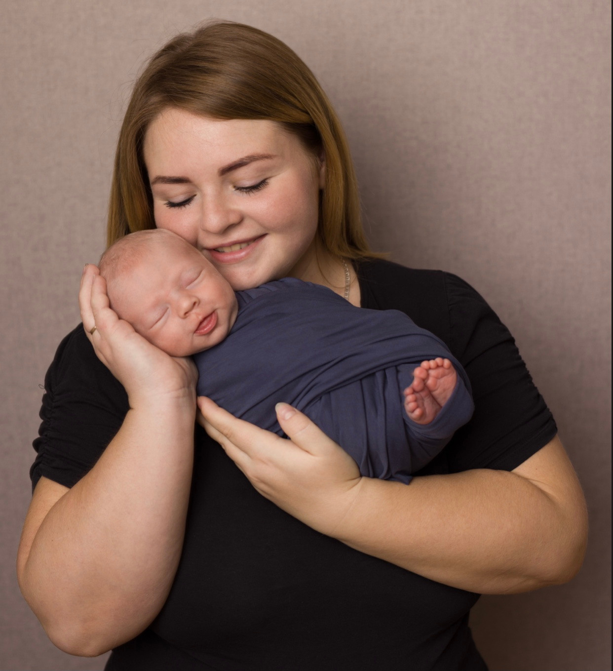 Съемка новорожденных Старый Оскол. Семейный фотограф и новорожденных в Старом Осколе Анна Старкова,