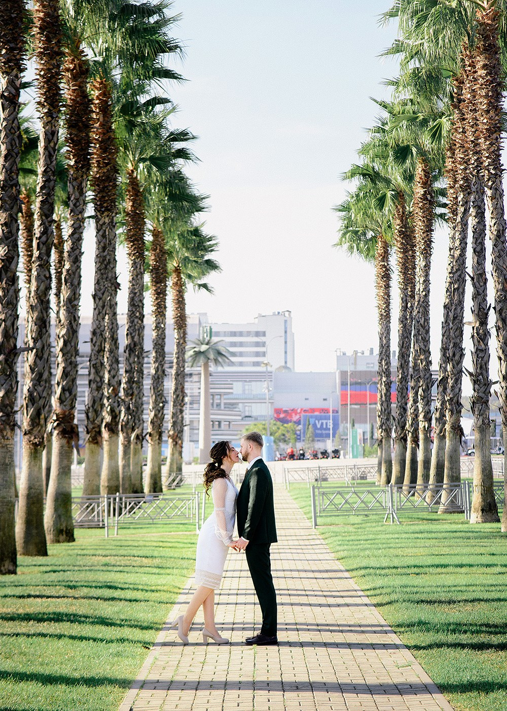 Свадебные фотосессии в Сириусе и Адлере. Фотограф в Адлере, Сириусе, Красной Поляне — лавстори, семейные и индивидуальные фотосессии