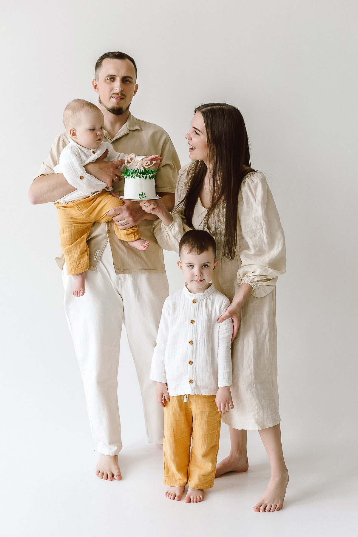 Семья, студия. Портретный и семейный фотограф в Минске