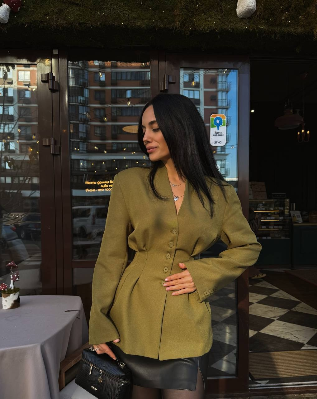 Елизавета К Размер S-М, Рост 169, Парраметры 89/71/100. LUNAPRO Дом стильных, сборных и индивидуальных съемок для брендов