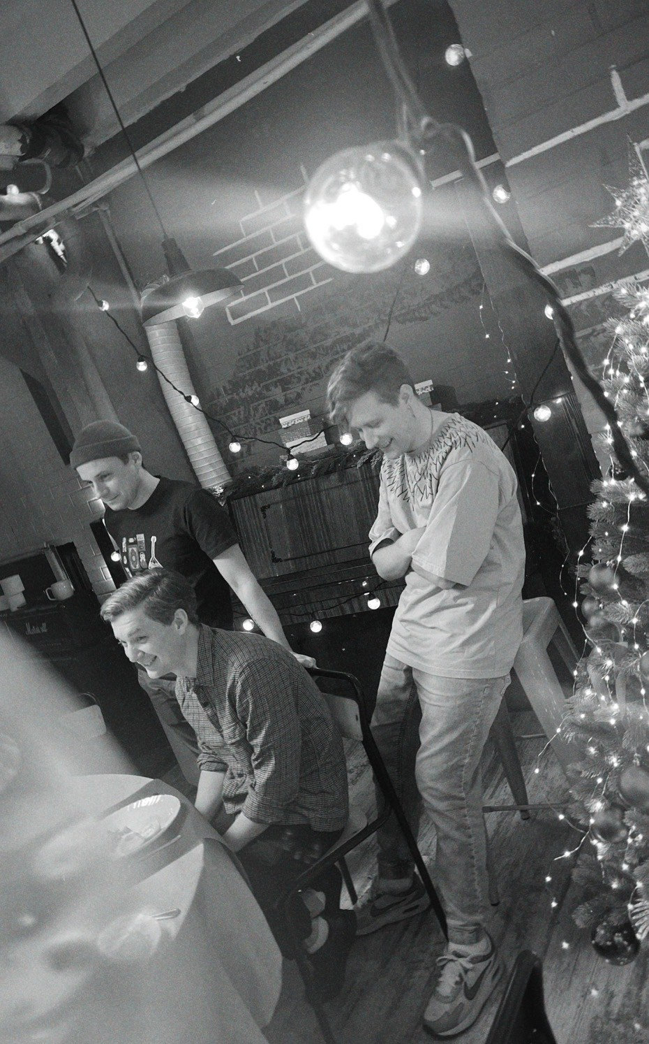 CHAYKA BAND — NEW YEAR CLIP BACKSTAGE. Фотография для артистов