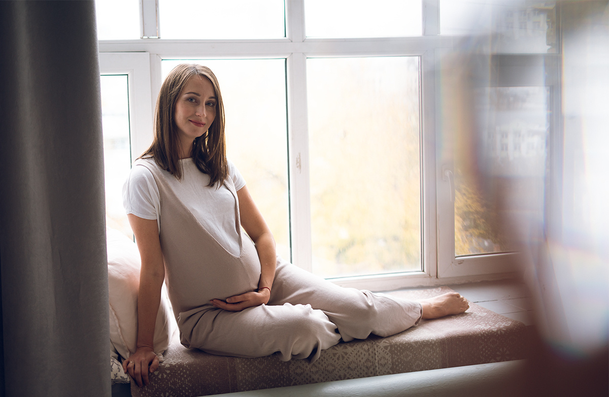 Фотосессия во время беременности в студии в Москве - Анна Бортникова. Видеограф в Москве Анна Бортникова