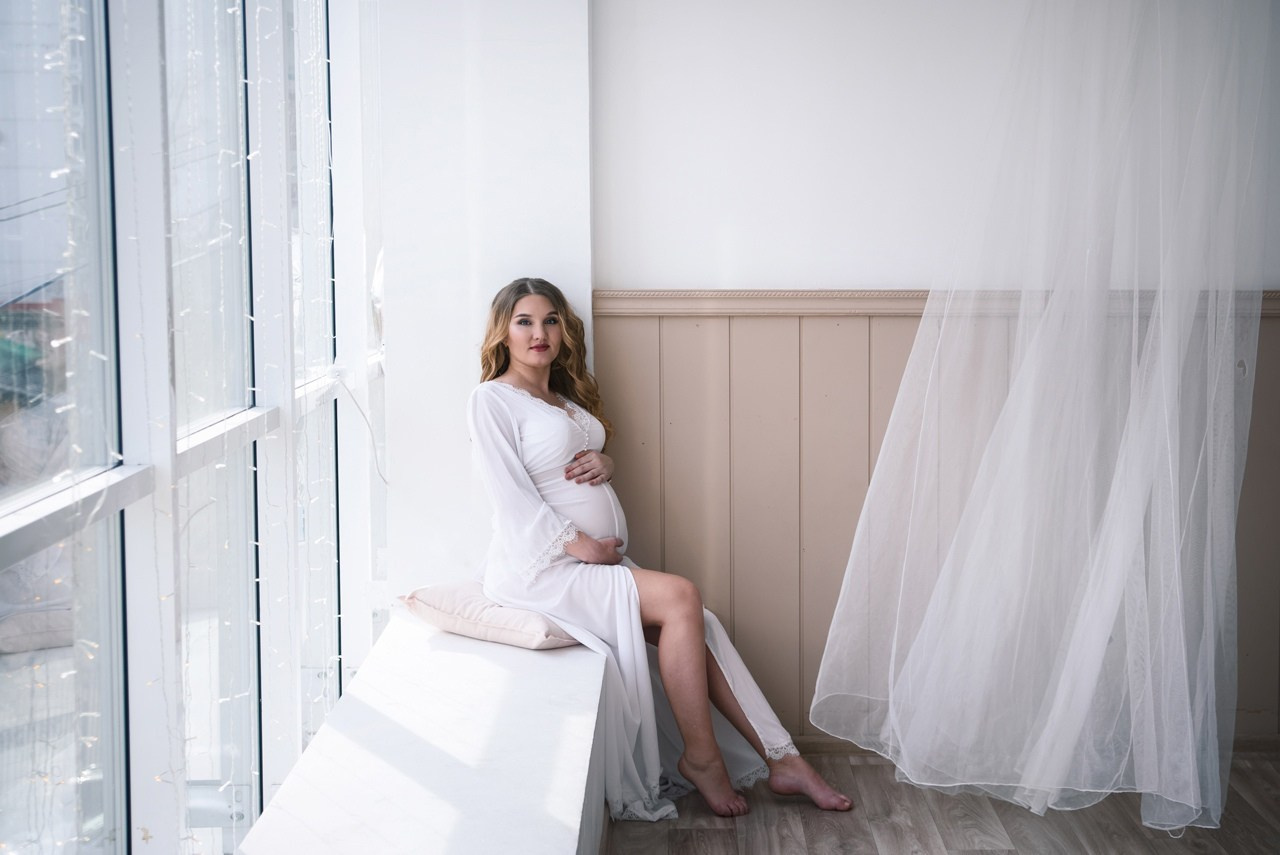 Пеньюары для беременных. Фотостудия Малина в городе Улан-Удэ. Фотограф Ирина Жарникова