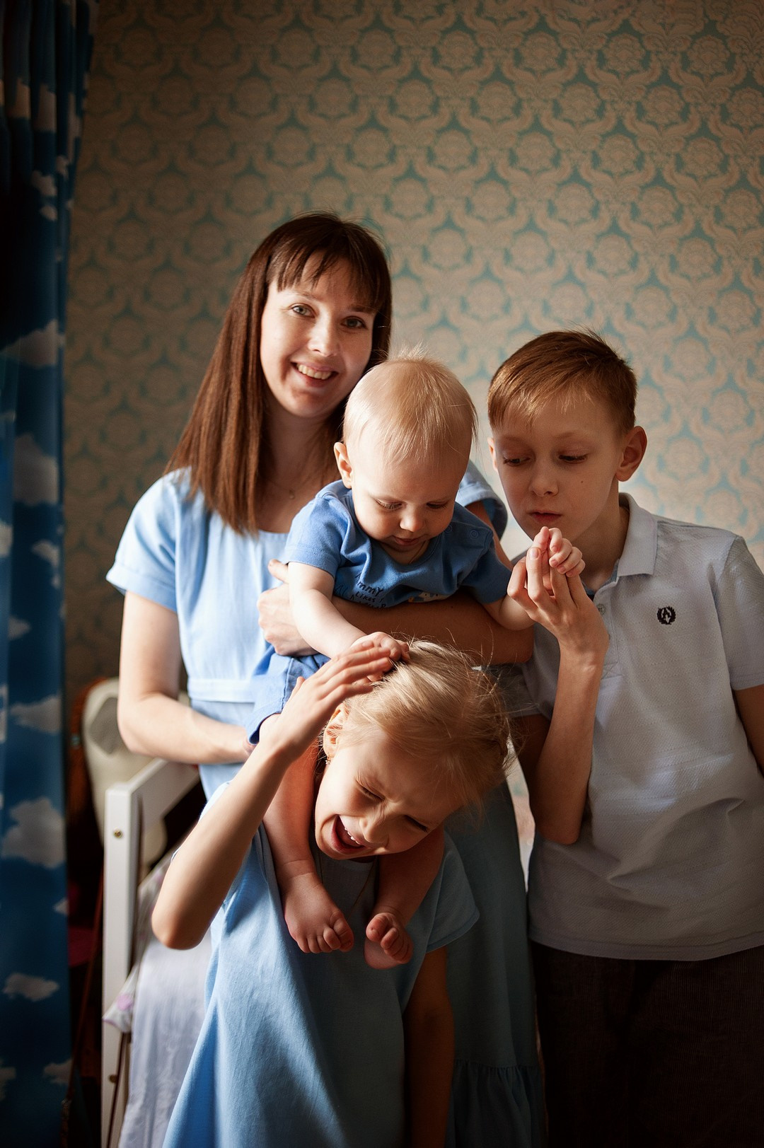 Мама, папа, Андей, Настя, Кирилл и кот. Ваш семейный фотограф