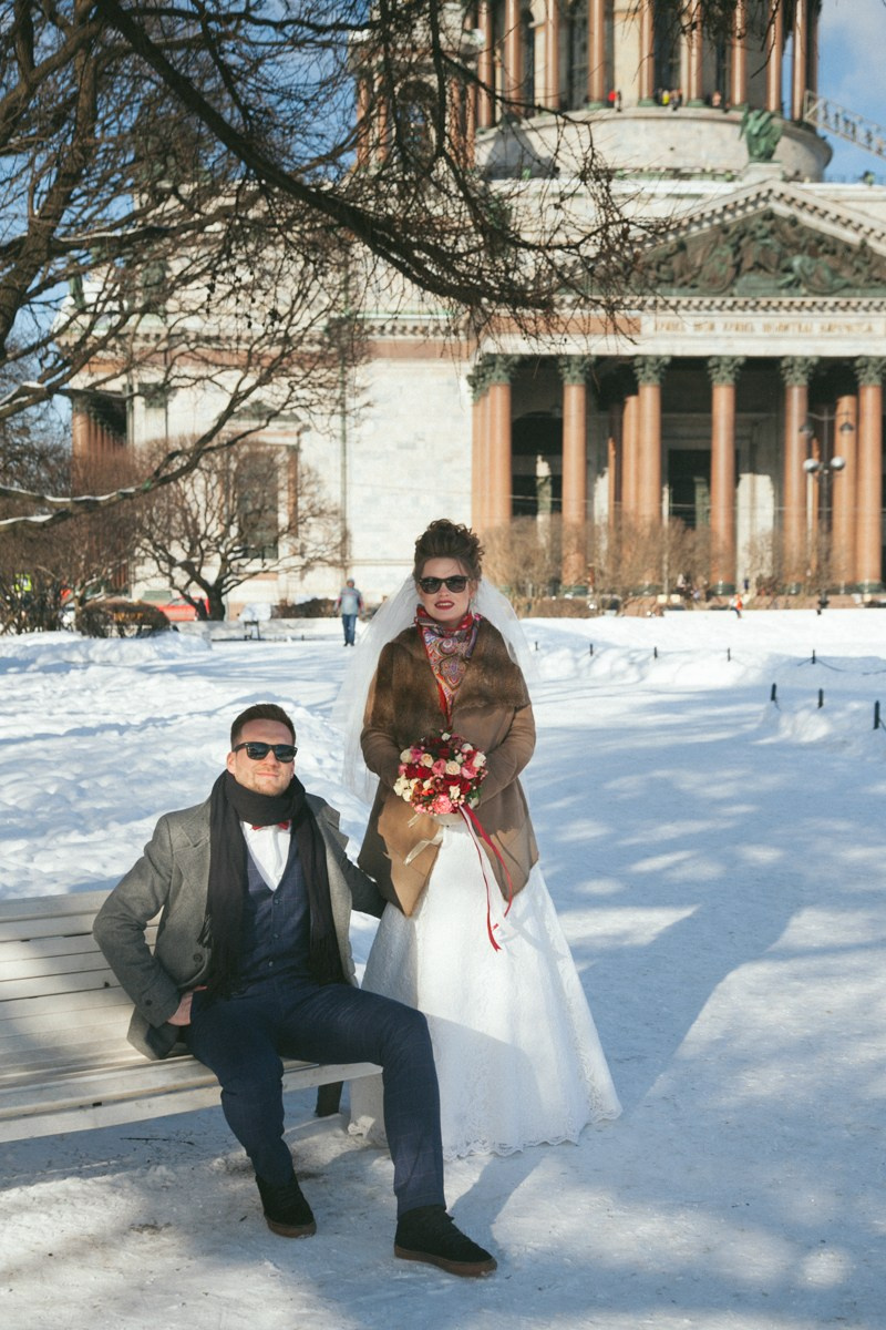 Зимняя свадебная фотосъемка в Санкт-Петербурге. Фотограф крещение венчание в Петербурге! Помогает подобрать храм и посоветовал душевного батюшку в СПб
