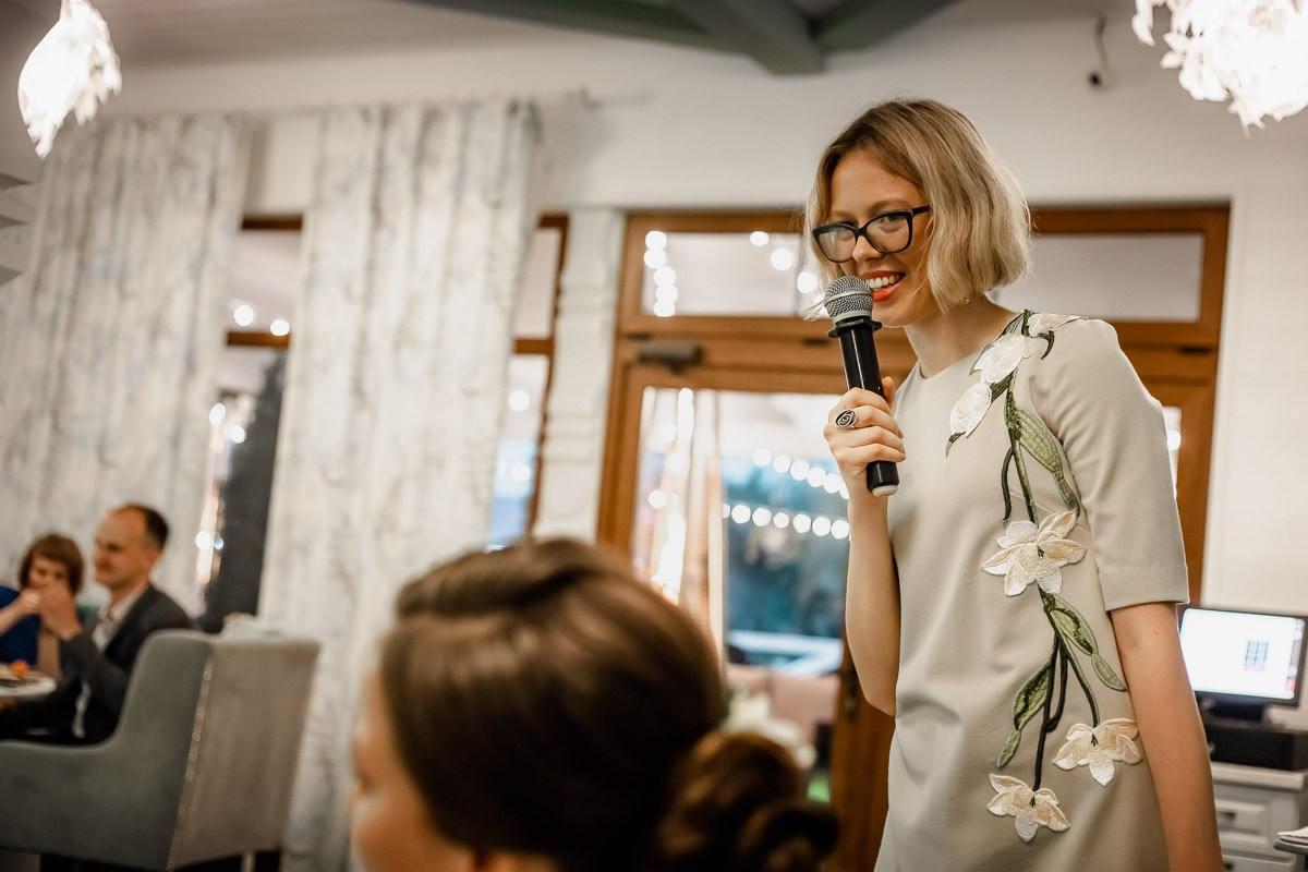 Свадебная фотосессия в ресторане. Свадебный фотограф в Санкт-Петербурге Антон Владимиров