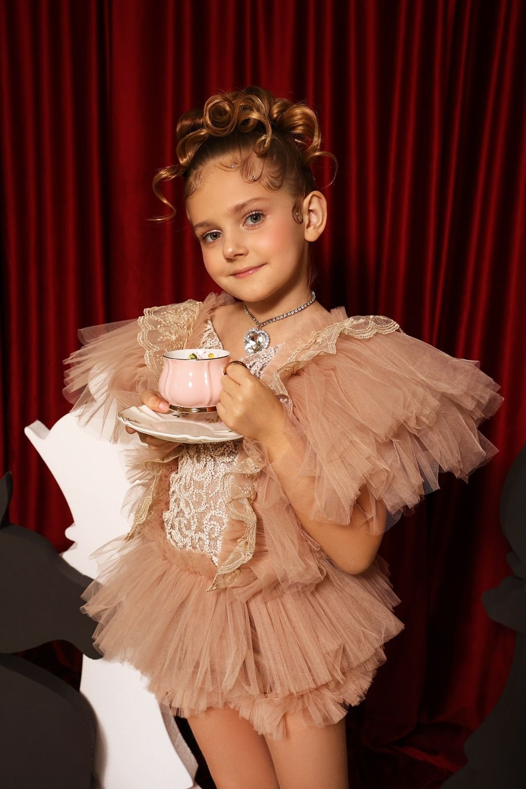 DOMINICA. Модельная студия MIA Models