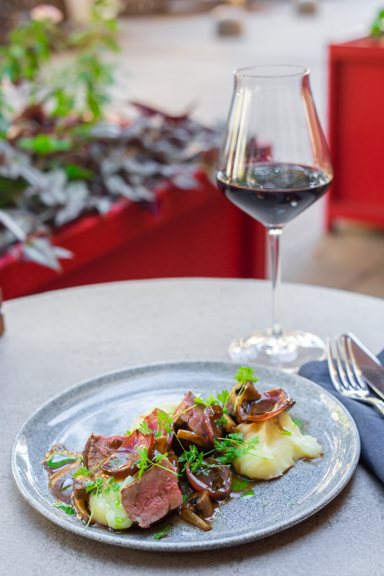 Ресторан «Olivier Bistro». Фотограф SMM Ростов-на-Дону Анна Краснова