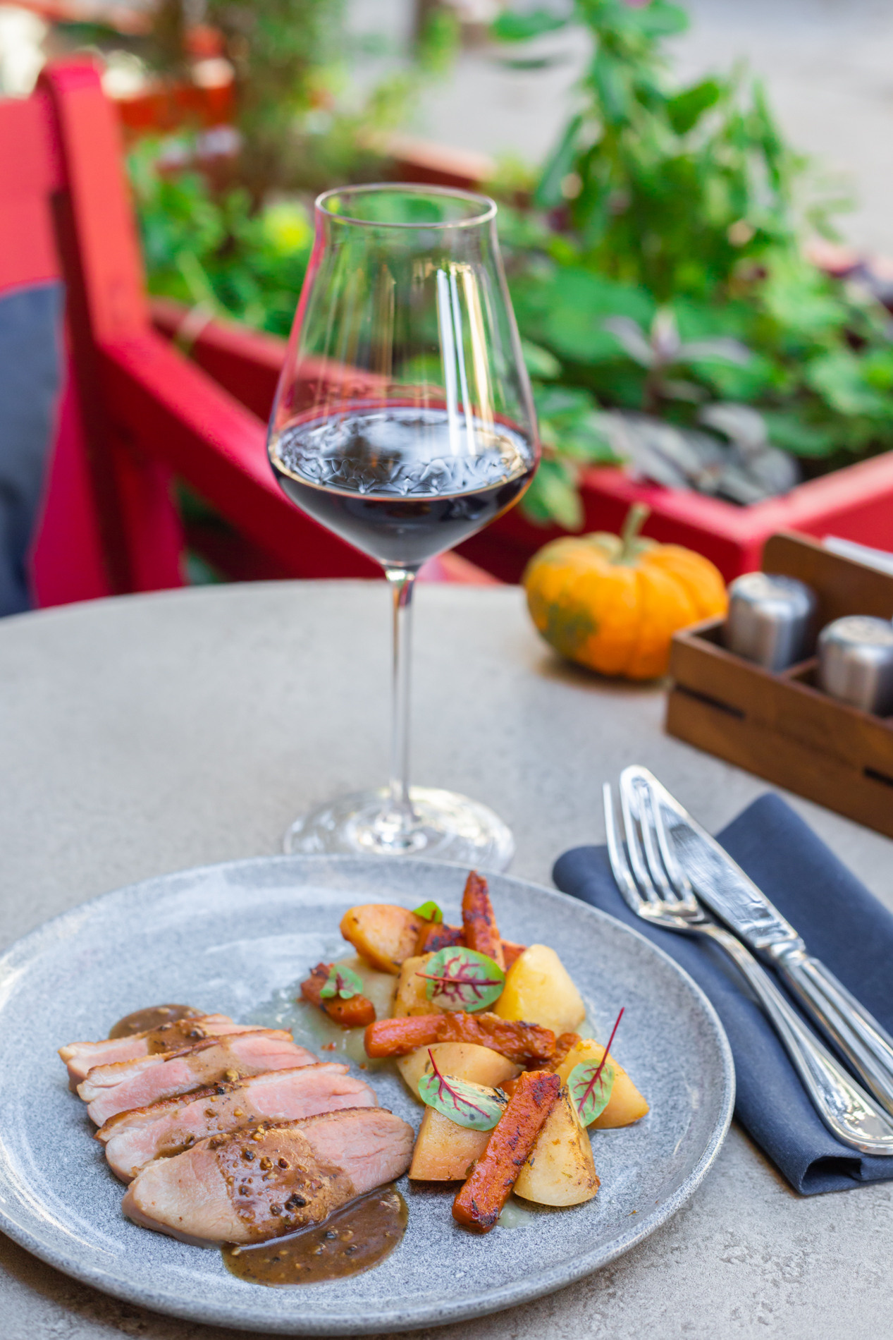 Ресторан «Olivier Bistro». Фотограф SMM Ростов-на-Дону Анна Краснова