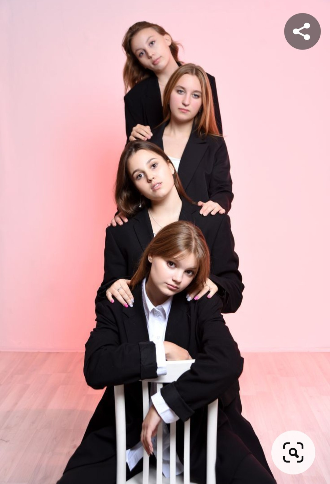 По трое-пятеро