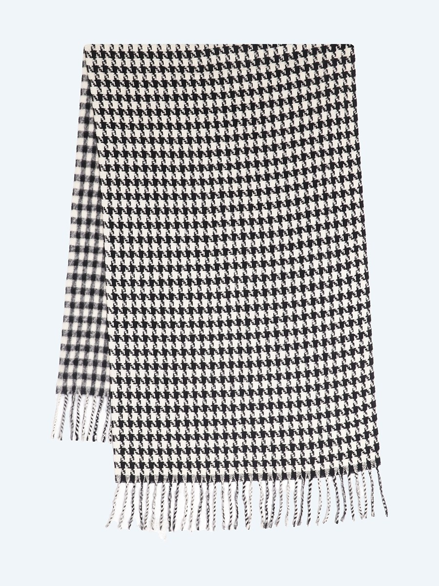 Палантины. Предметный фотограф Артём Йома