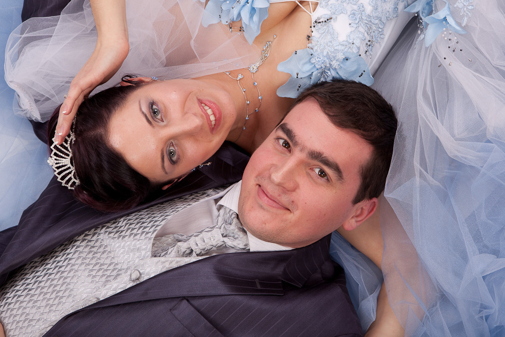 Свадебная прическа макияж. Парикмахер Художник модельер. Визажист — стилист