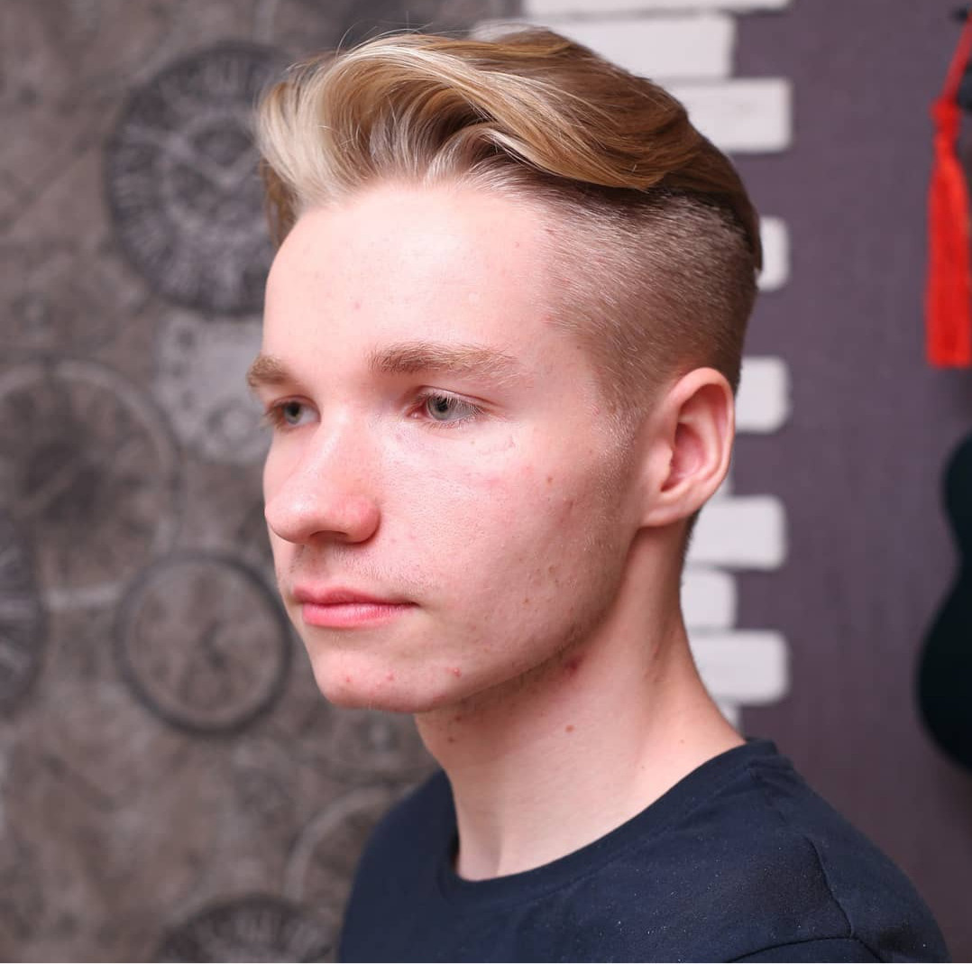 Стрижка и окрашивание. Парикмахер Художник модельер. Визажист — стилист