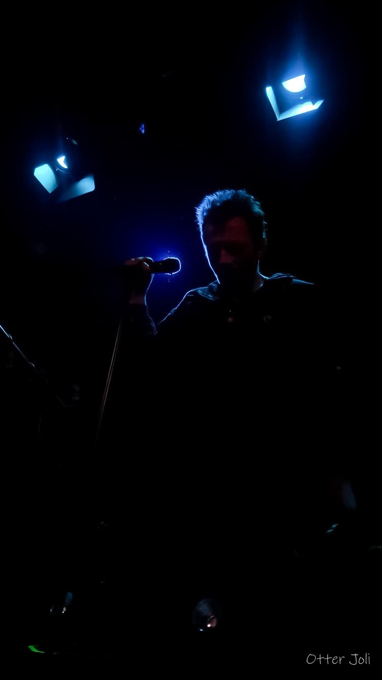 Screens. Концертный репортёр Валерия Сафина