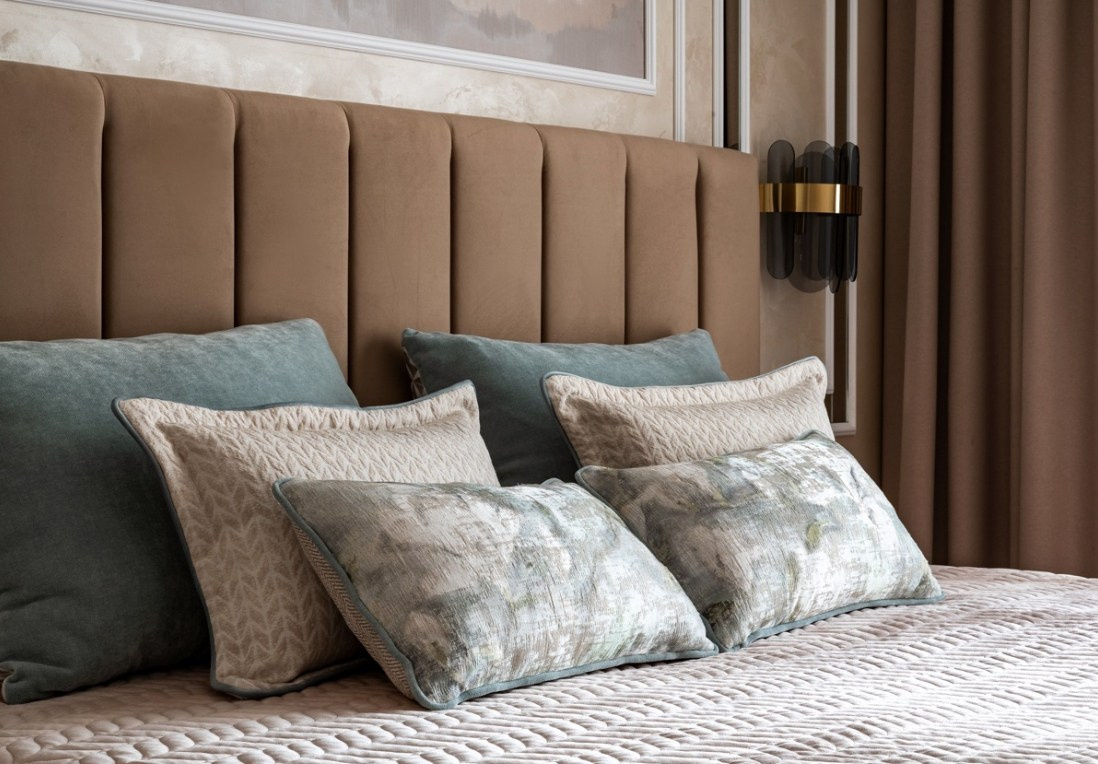 Шторы в спальню с тканью blackout для создания уюта и комфорта