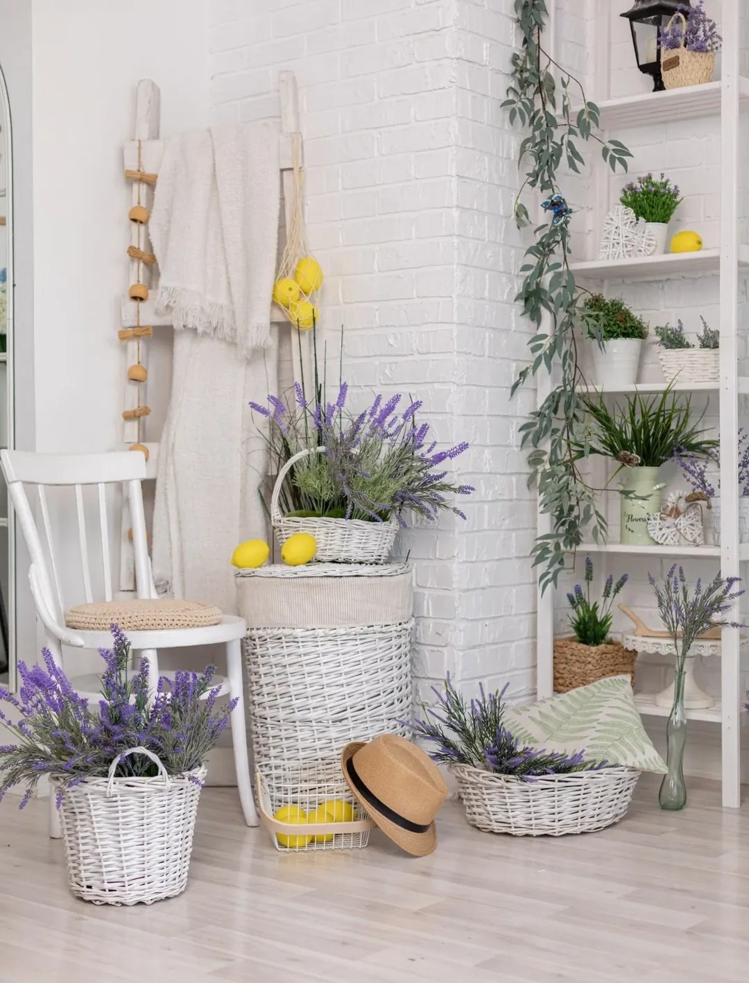 Фотостудия БЕЛЫЙ КРОЛИК зал романтик. Семейный и детский фотограф в Ростове-на-Дону