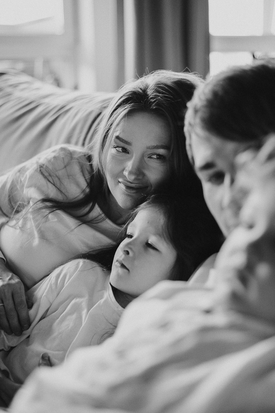 Костя, Яна, Кристина, Леон | дома