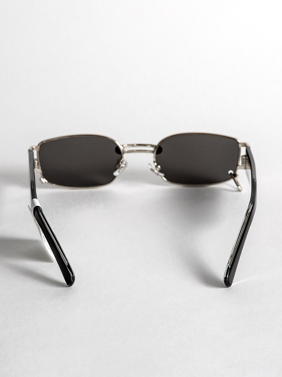 Съемка солнцезащитных очков. Фотограф в Санкт-Петербурге