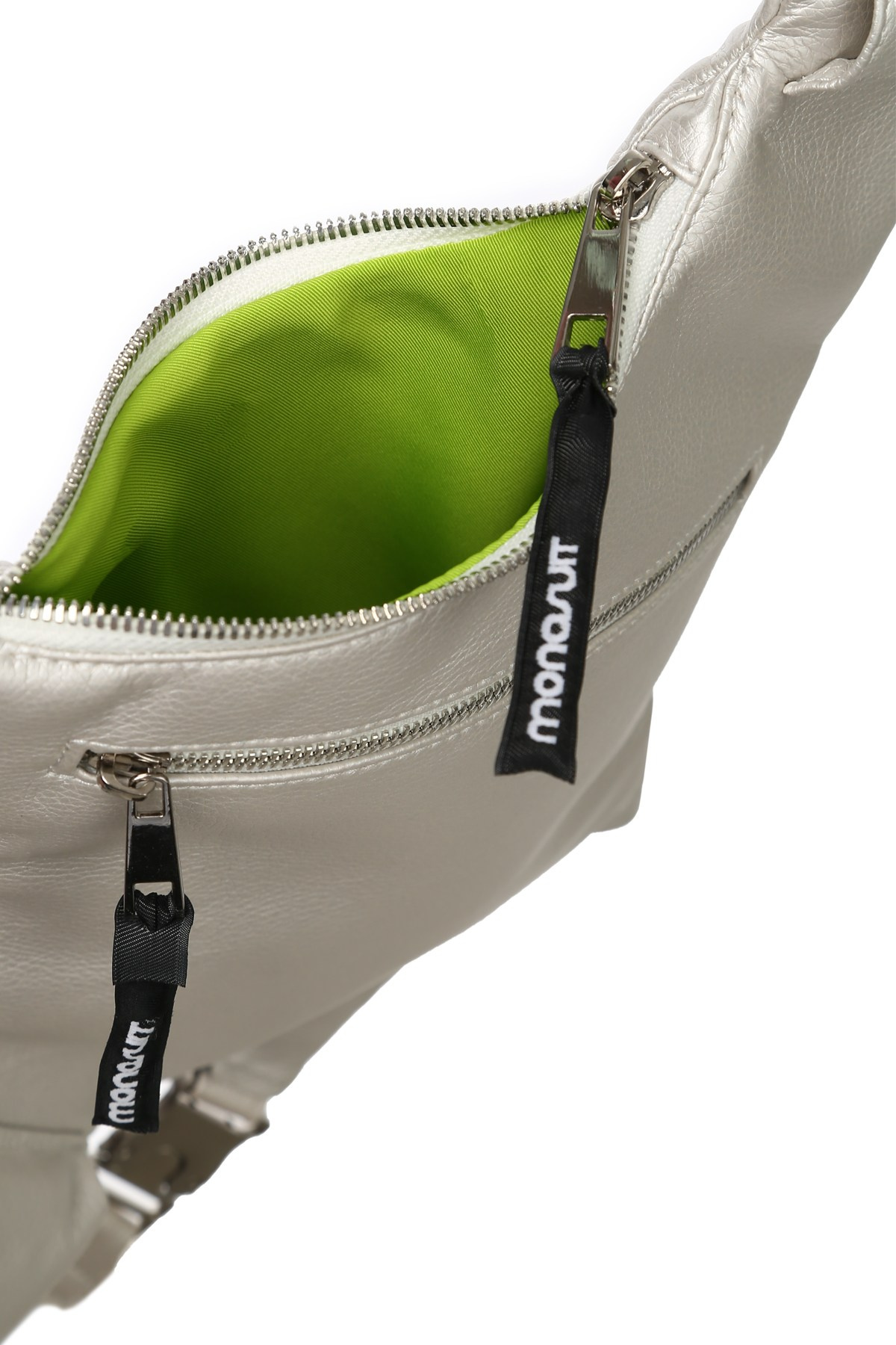 Фотография рекламного продукта на белом фоне для интернет-магазина" фотосъемка аксессуаров, дизайнерские вещи, сумка, предметная фотосъемка, неделя моды Москва, обтравка, обтравки, предметная ретушь, фэшн одежда, фотсъемка дорогой одежды в Москве. фотосъемка для брендов, фотосъемка для сайта, фотосъемка для маркетплейсов.