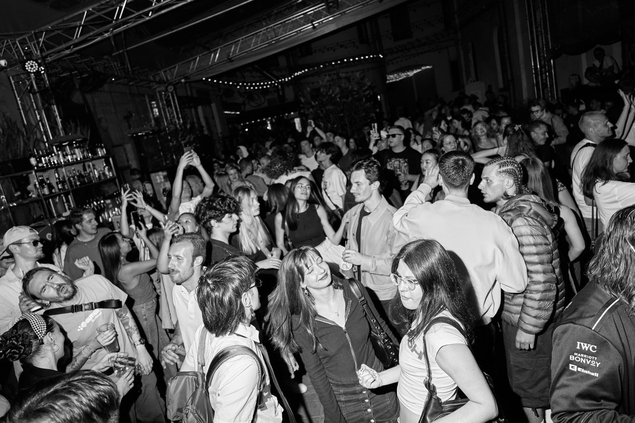 Vibe Room: Denis Yuzhin B-Day. Коммерческий и репортажный фотограф в Санкт-Петербурге — Туся Сушка