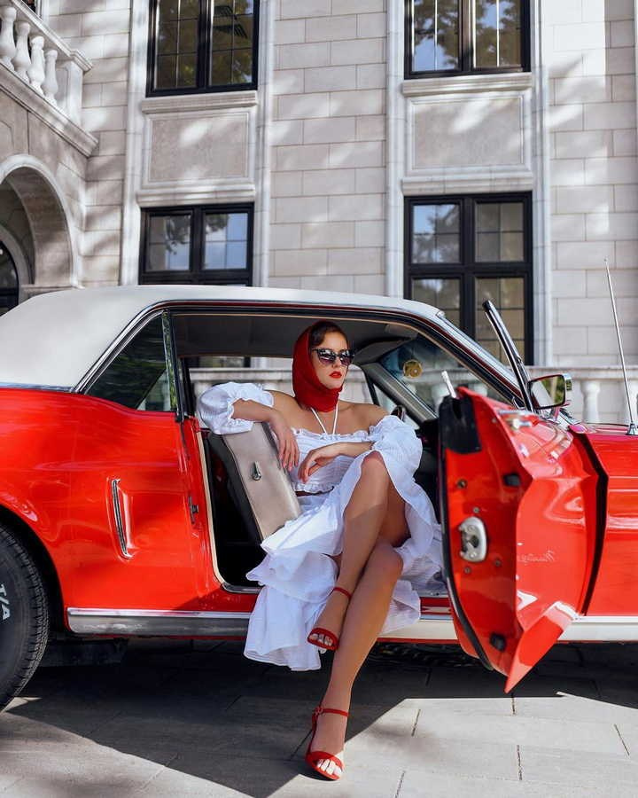 Фотосъёмка в московском парке — естественный свет и живописные тропинки