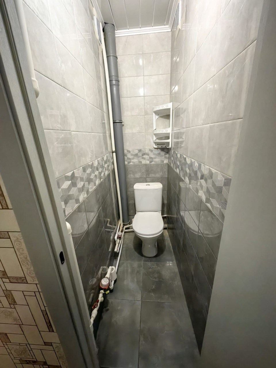 Ванная комната (ул. Амирхана д. 28). Ремонт санузла, туалета, ванной под ключ в Казани. Укладка плитки