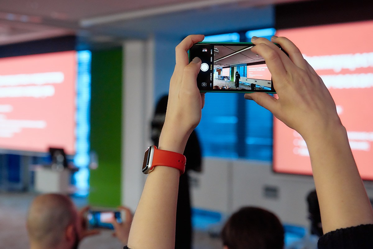 Нейромонах Феофан в Avito. Репортажный фотограф в Москве Вадим Францев