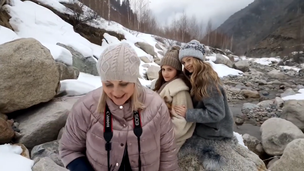 МК, Алматы 2023. Детский и семейный фотограф Елена Михайлова в Москве