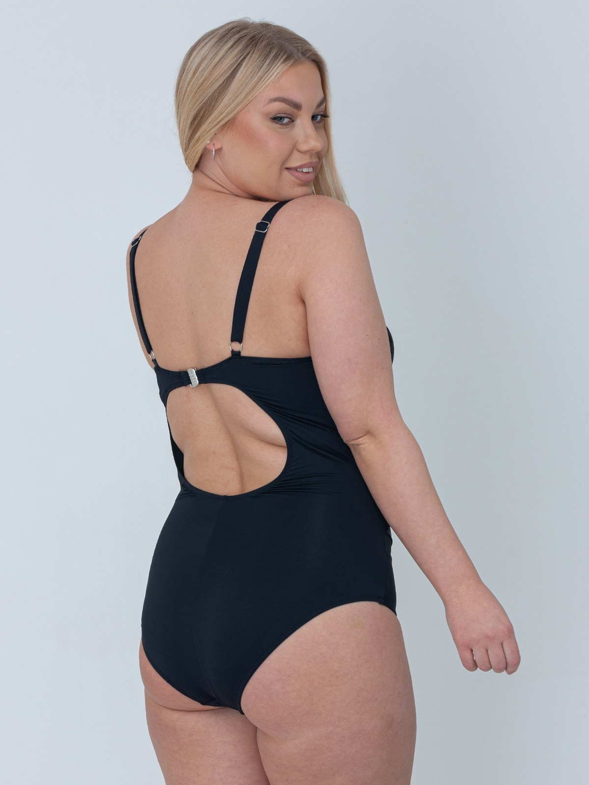 Аня белье. Сборные фотосъёмки в Москве. фотосессии одежды.фотограф