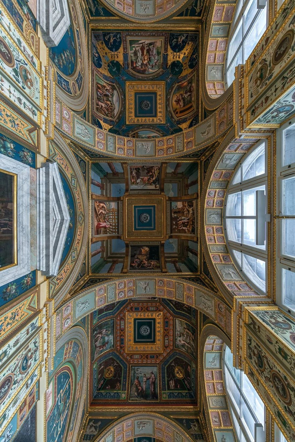 Look up — personal project of photographer Vadim Sherbakov. Vadim Sherbakov Portfolio