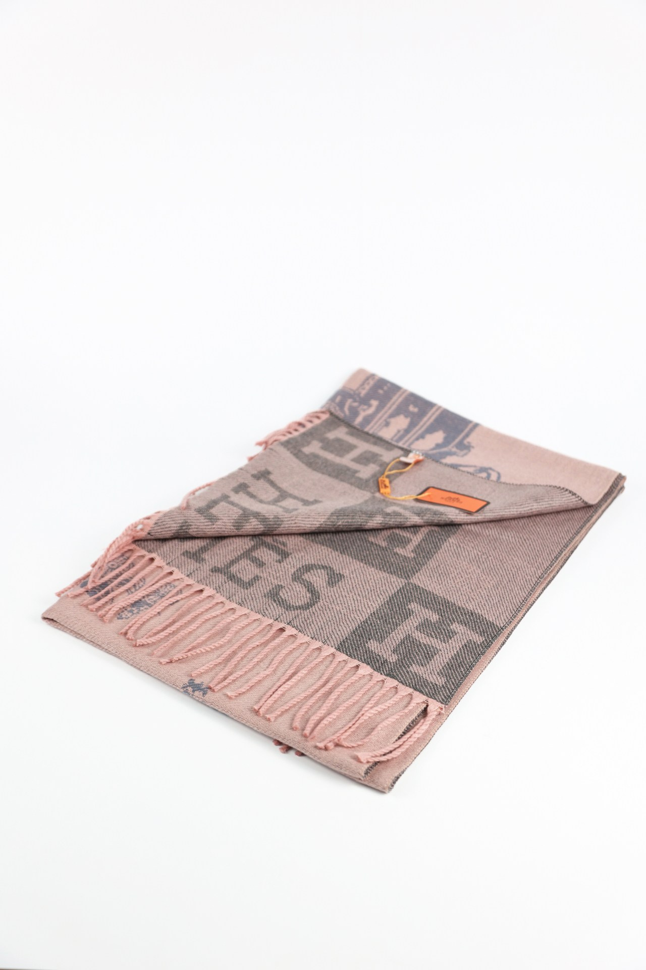 Шарфы. Свадебный и репортажный фотограф в Москве и Московской области