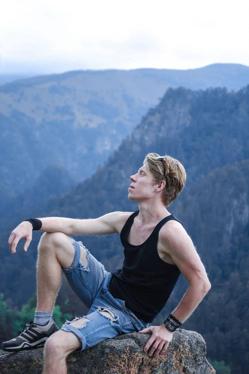 Горы Кавказа. Костюмер, художник кино и телевидения в спб