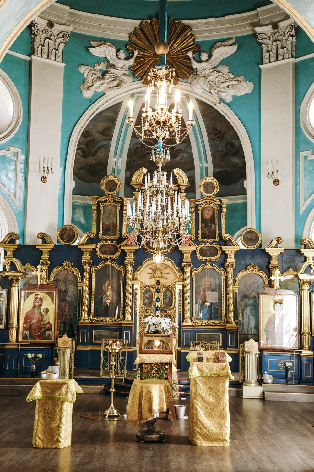 Крещение ребенка в Троицкой Церкви СПб Невский район, где крестить ребенка Питер, хороший храм для крещения СПб, индивидуальное крещение, сколько стоит крещение СПб, красивые церкви для крещения, Троицкая церковь в Питере