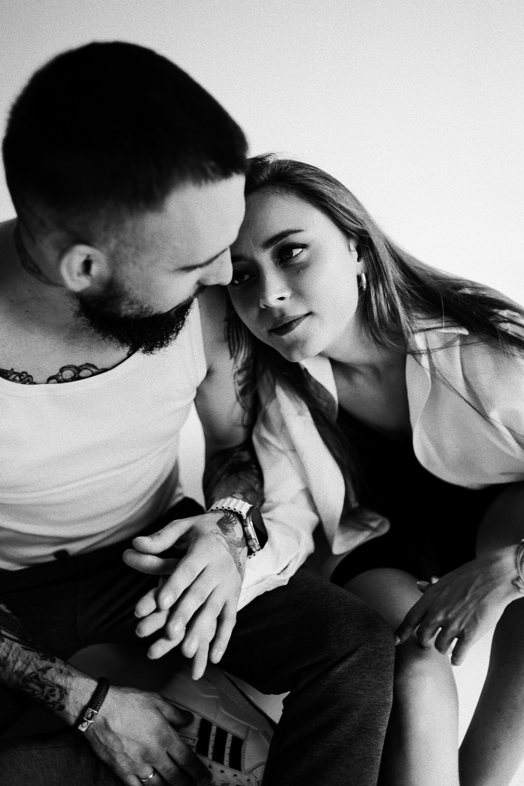 Парная фотосессия в Тюмени, эстетика объятий и чувств