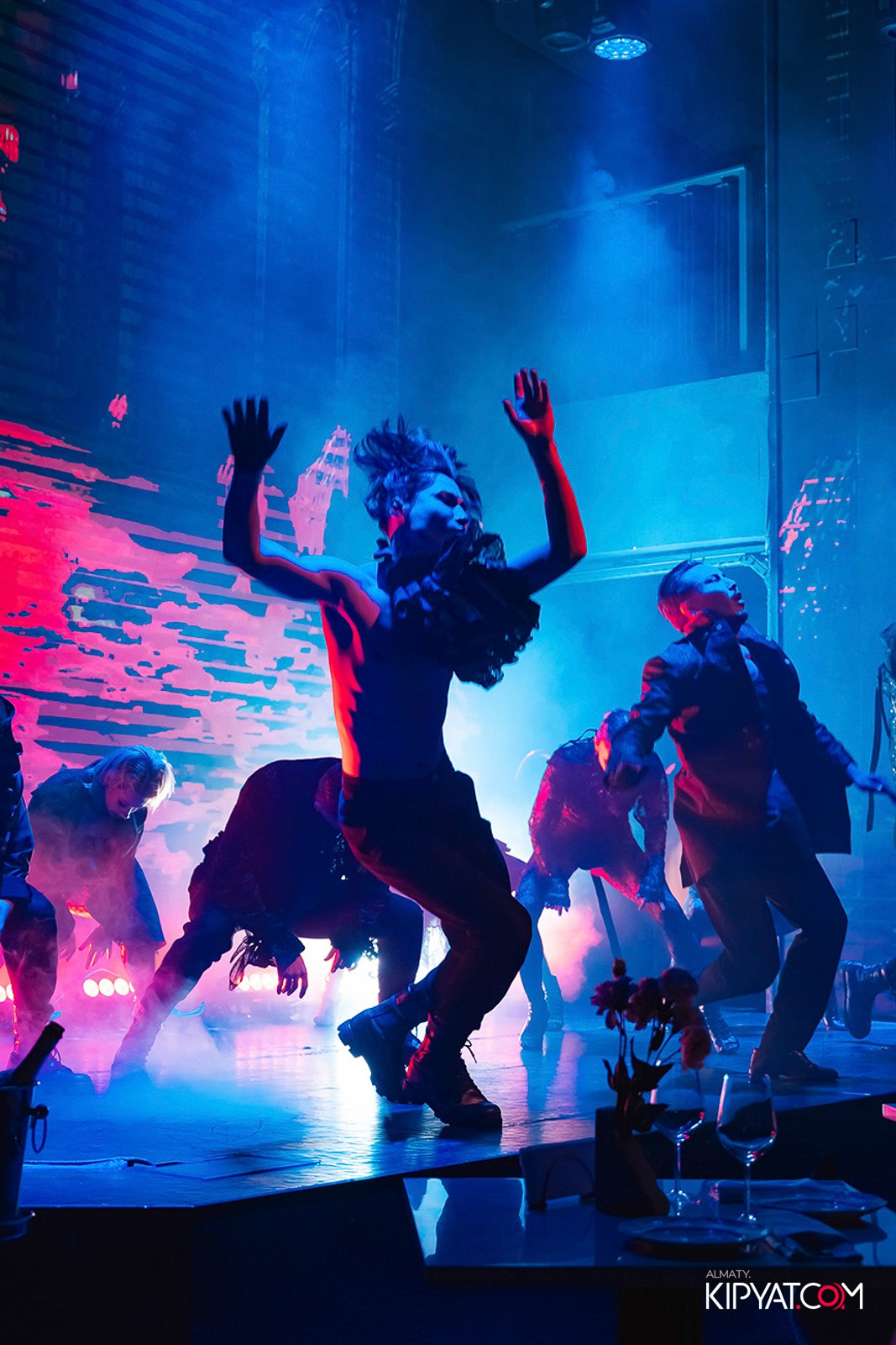 QUEEN. КИПЯТКОМ АЛМАТЫ!