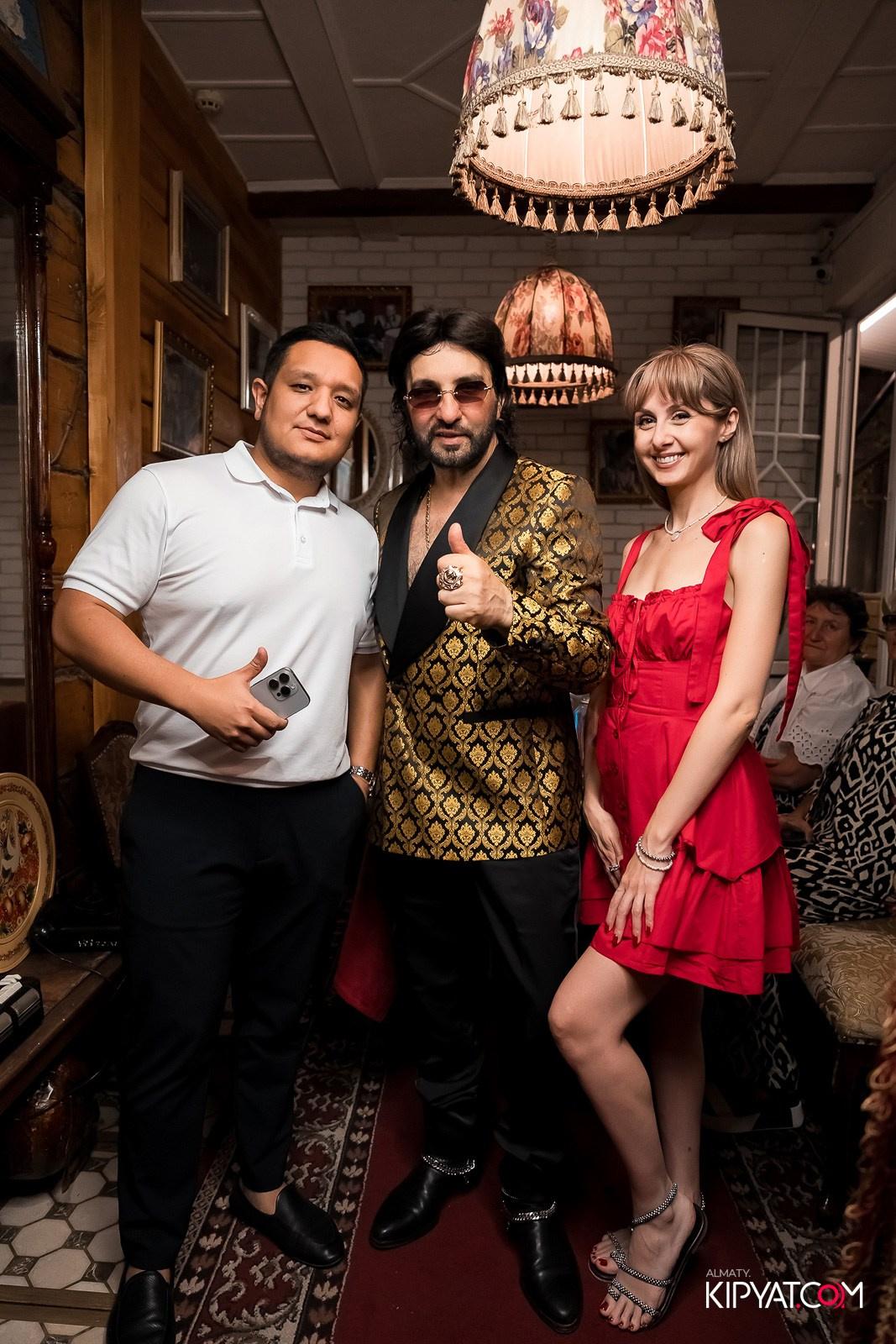 РЕСТОРАН МАРЬИНА РОЩА. КИПЯТКОМ АЛМАТЫ!