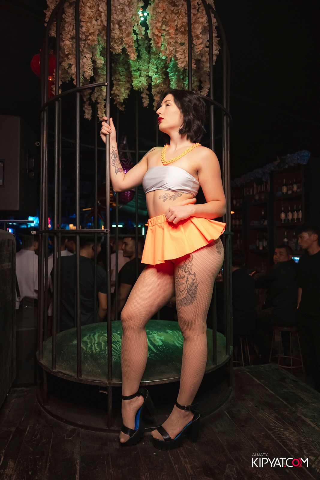 UYAT EMES BAR. КИПЯТКОМ АЛМАТЫ!