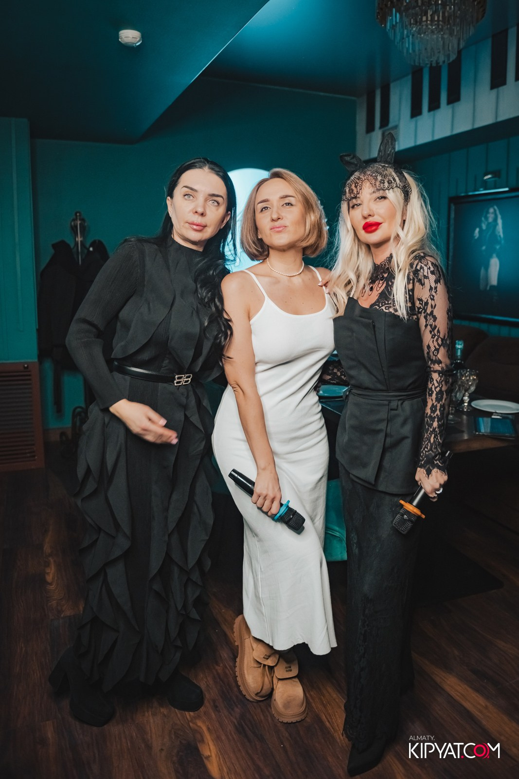 КАРАОКЕ МИКРОФОН. КИПЯТКОМ АЛМАТЫ!