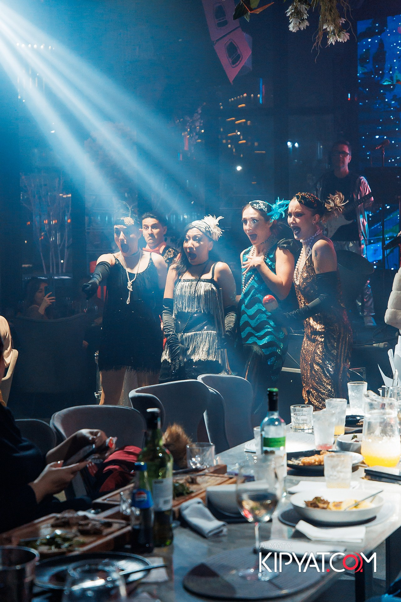 FRIENDS BAR & TERRACE. КИПЯТКОМ АЛМАТЫ!