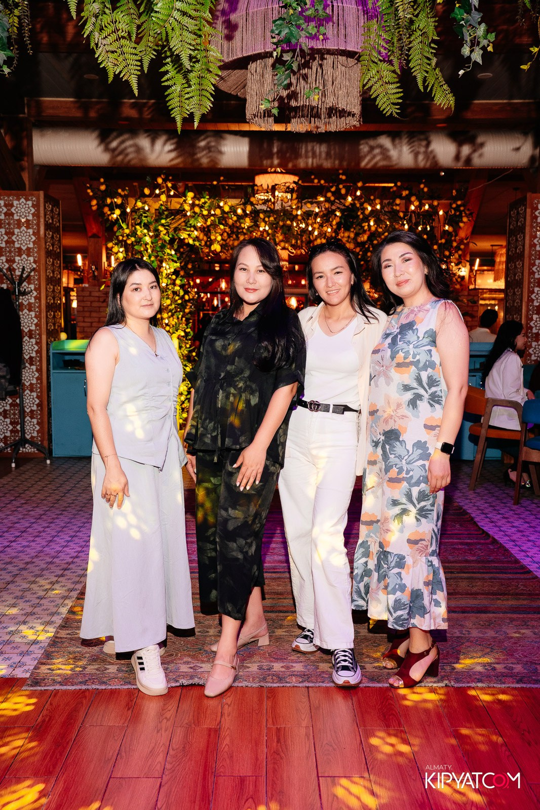 ГРУЗИНСКИЙ ДВОР НА КАБАНБАЙ БАТЫРА. КИПЯТКОМ АЛМАТЫ!