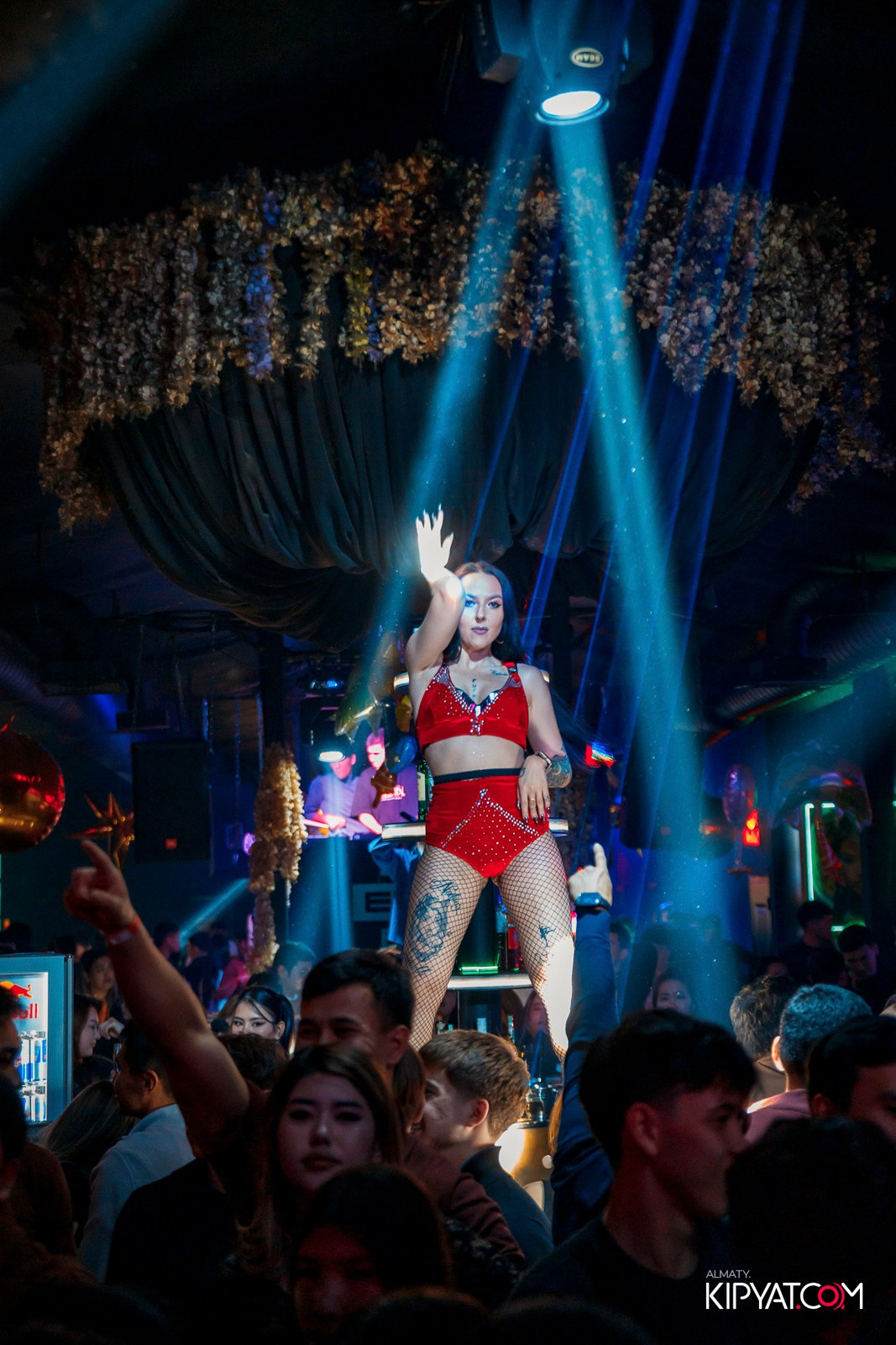 UYAT EMES BAR. КИПЯТКОМ АЛМАТЫ! Фотосъемка мероприятий в Алматы